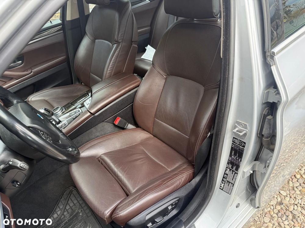 BMW Seria 5 535d xDrive Sport-Aut Luxury Line - 16