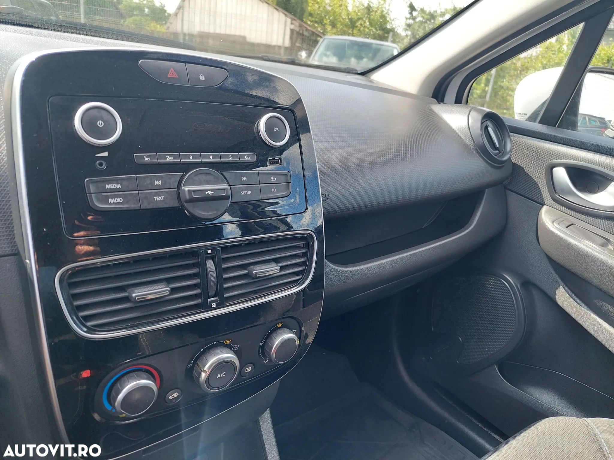 Renault Clio IV Energy dCi Life - 25