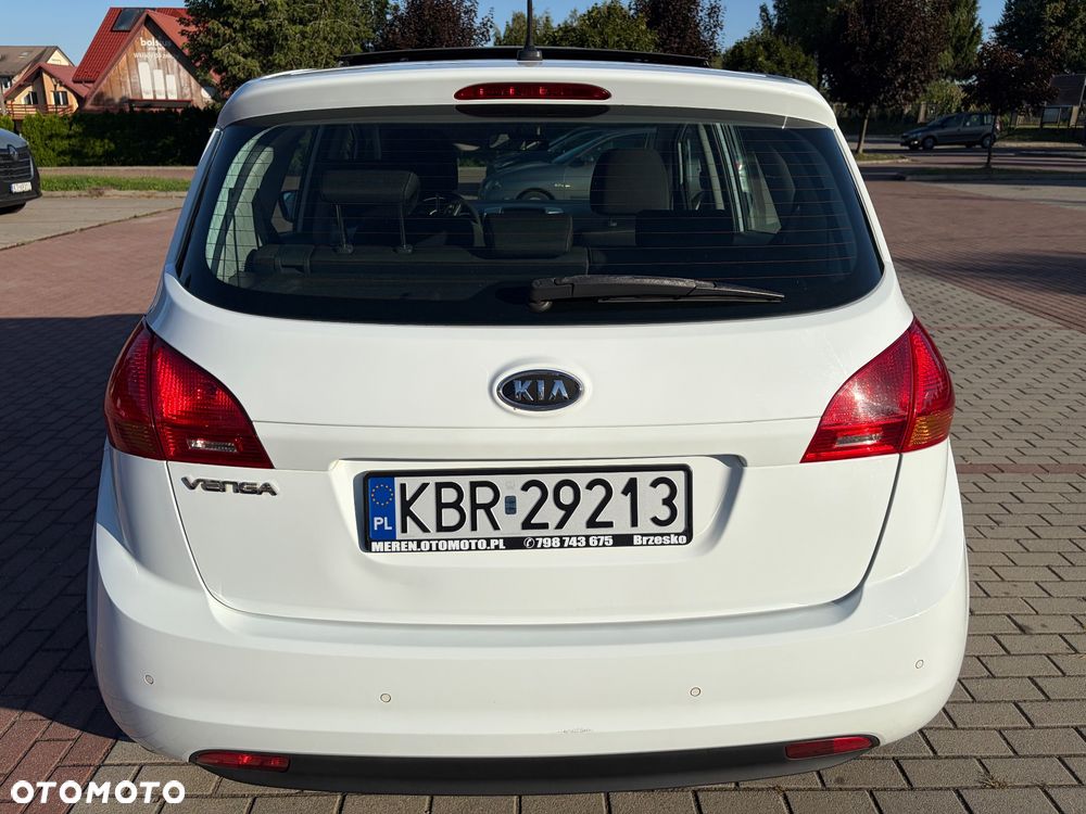 Kia Venga 1.4 CVVT Titanium Collection - 4