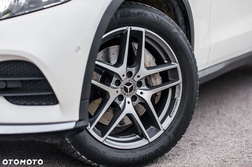 Mercedes-Benz GLC - 8