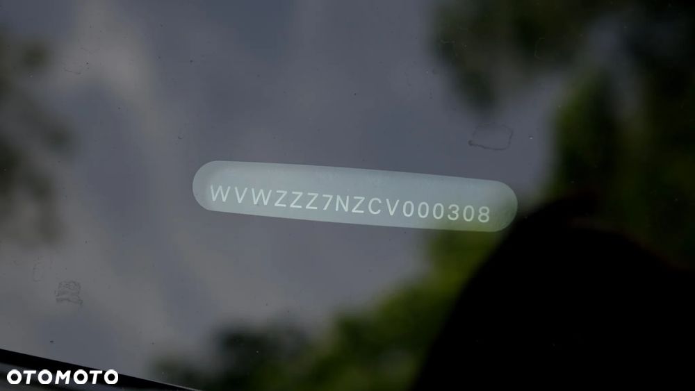 Volkswagen Sharan 2.0 TDI DPF Highline - 24