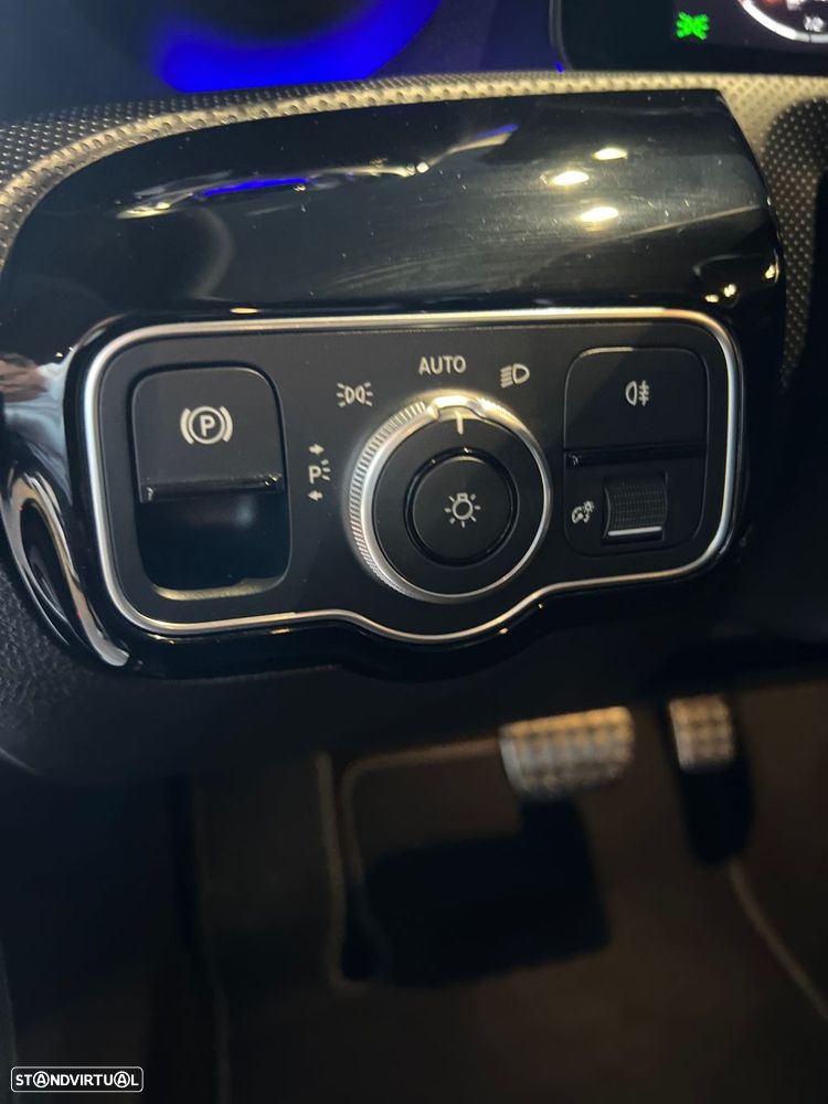 Mercedes-Benz CLA 180 d Shooting Brake AMG Line Aut. - 28