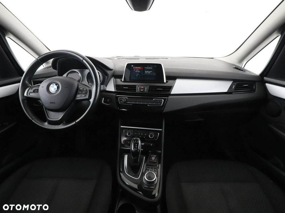 BMW Seria 2 218d xDrive - 16