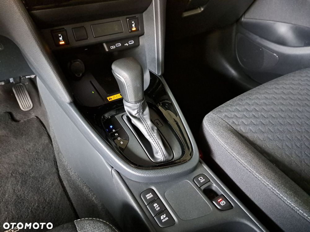 Toyota Yaris Cross Hybrid 1.5 Style - 28