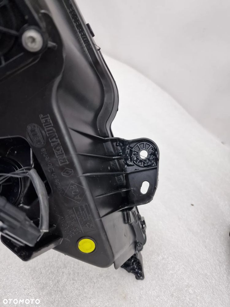 RENAULT MEGANE IV 4 E-TECH E TECH 21- PRAWY HALOGEN / LED / DRL , NR 266009007R / 266009083R , NR AUKCJI LA421 - 12