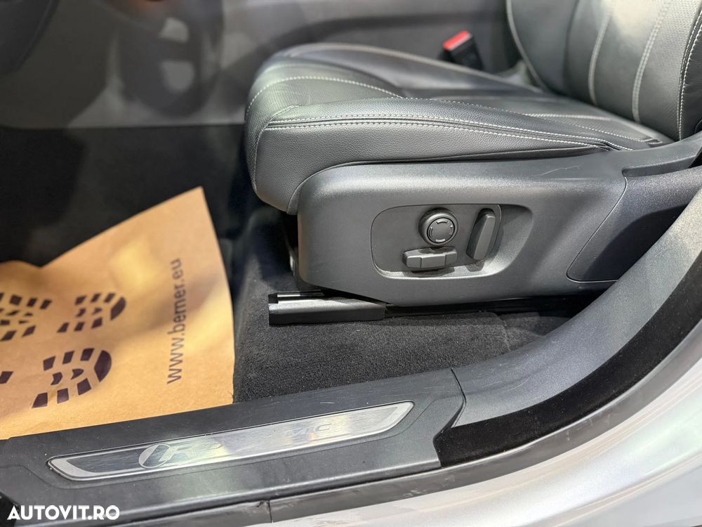 Land Rover Range Rover Velar 3.0 D300 MHEV Dynamic SE - 15