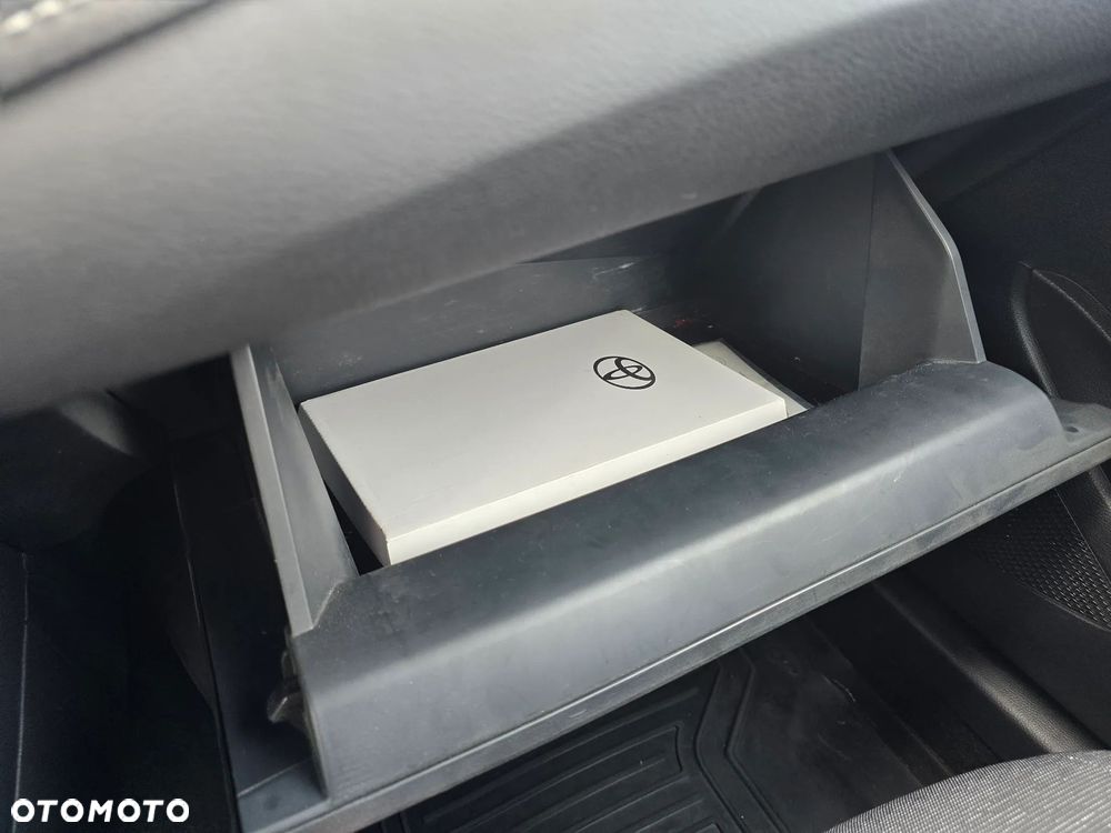 Toyota Corolla 1.8 Hybrid Comfort - 35