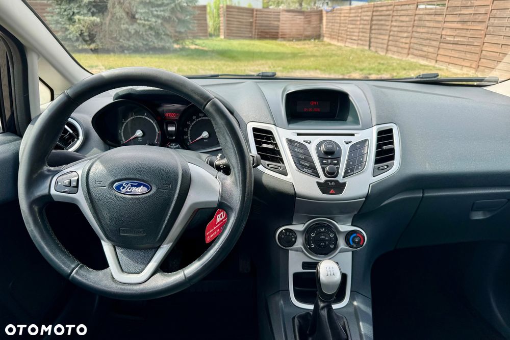 Ford Fiesta - 19