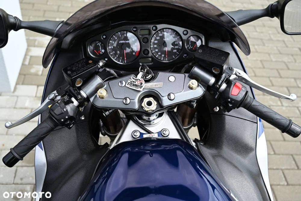 Suzuki GSX-R - 7