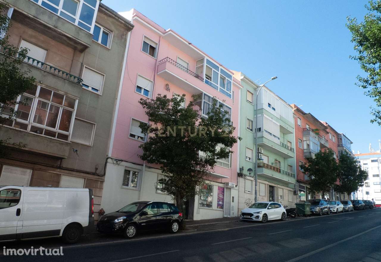 Apartamento T0 Remodelado, Amadora (com Inquilino) - Grande imagem: 2/6