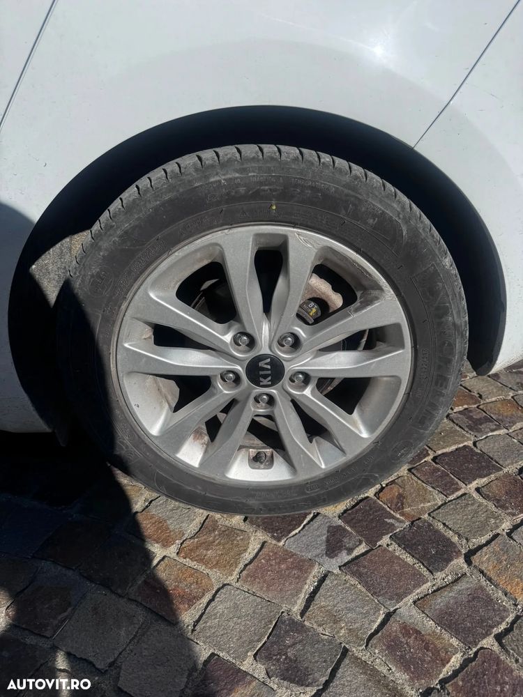 Kia Ceed - 23