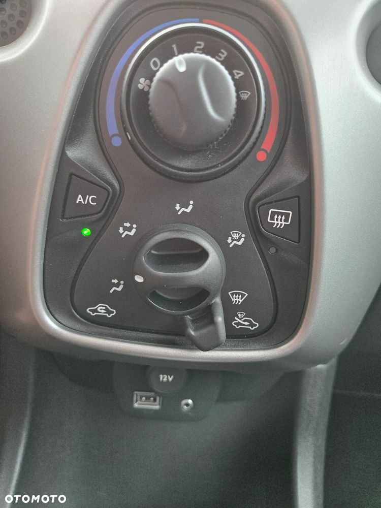 Citroën C1 AIRSCAPE VTi 68 SELECTION - 31