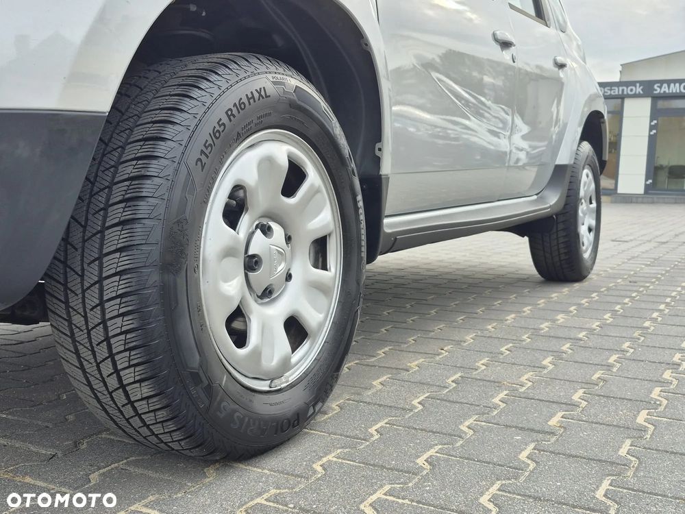 Dacia Duster 1.6 Laureate - 9