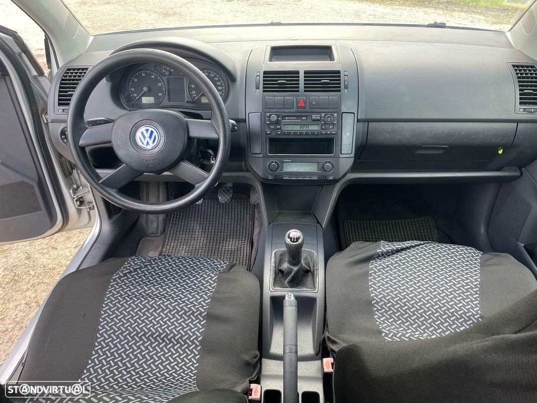 VW Polo 1.2 Confortline - 28