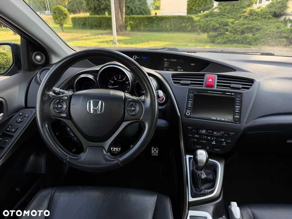 Honda Civic 1.8 Executive NAVI - 5