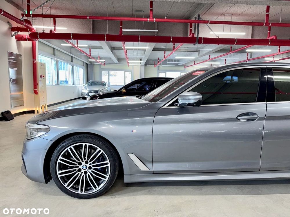 BMW Seria 5 530i xDrive M Sport Edition - 8