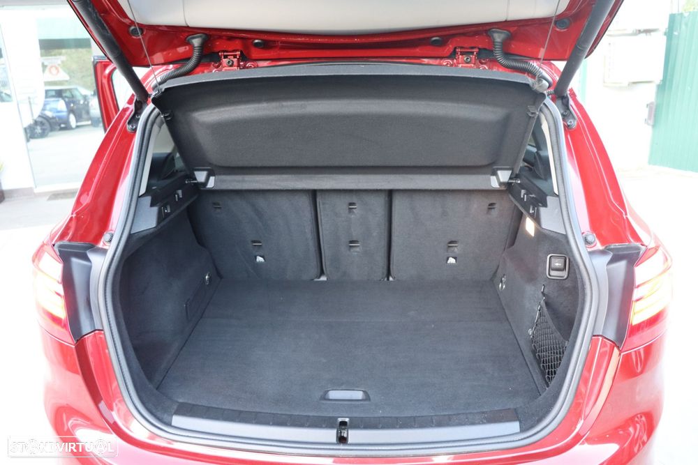 BMW 216 Active Tourer d Line Sport Auto - 33