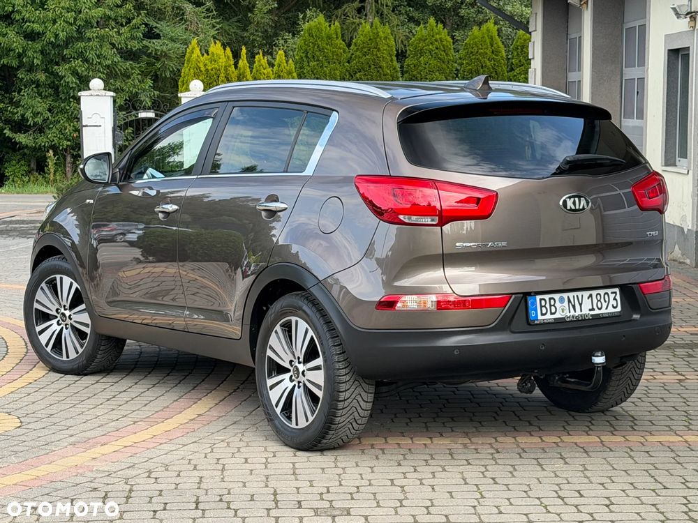 Kia Sportage 2.0 CRDI 4WD Fifa World Cup Edition - 9