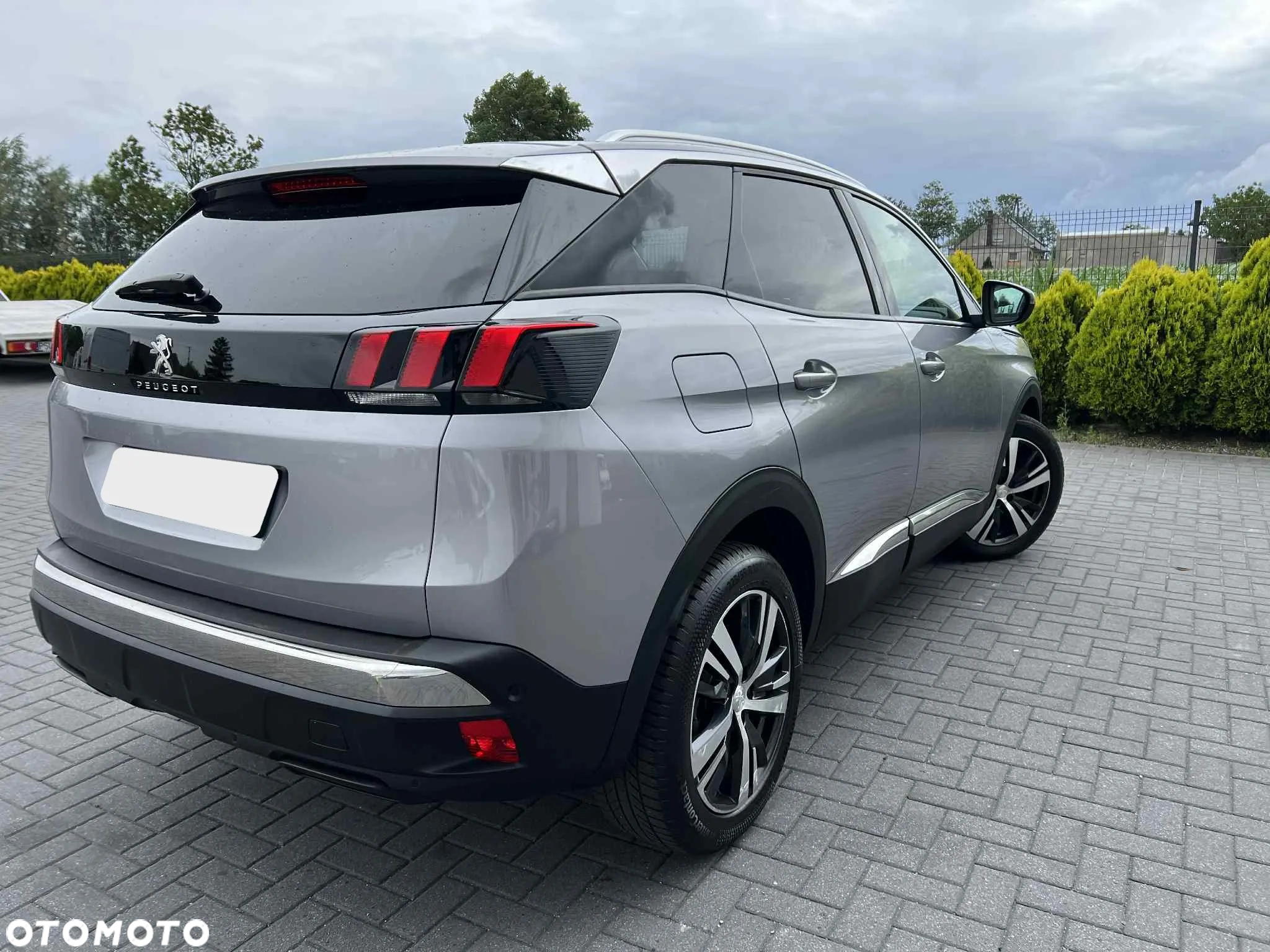 Peugeot 3008 1.6 BlueHDi Allure S&S EAT6 - 7