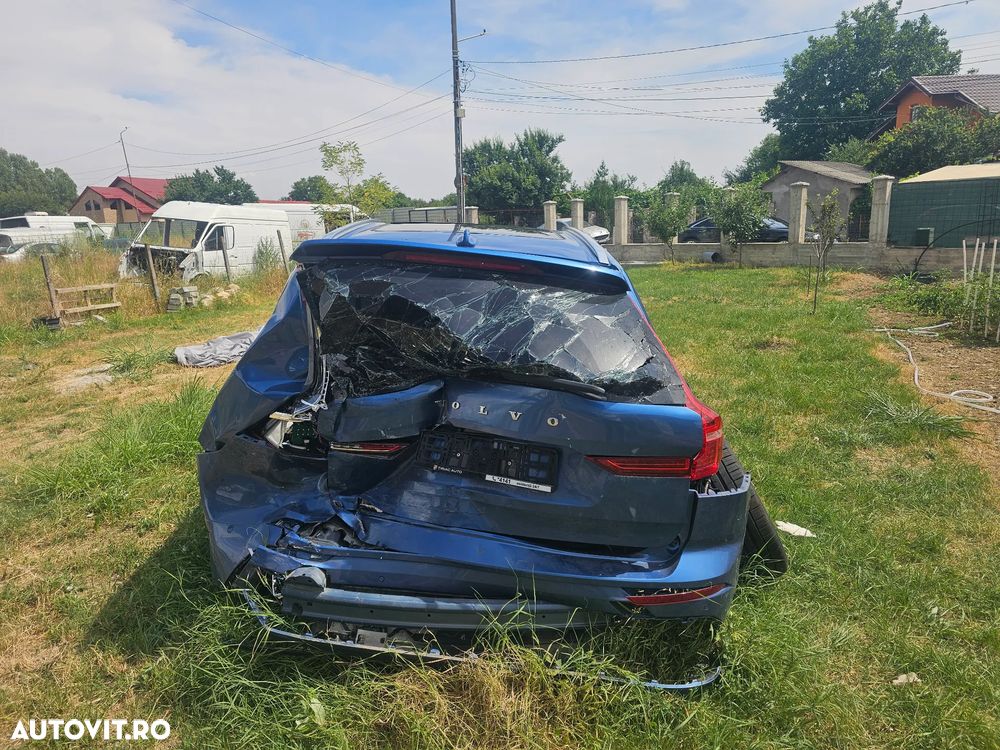 Volvo XC 60 T6 AWD R-Design - 5