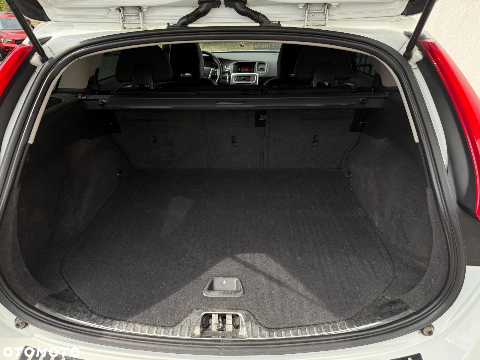 Volvo V60 Cross Country - 30