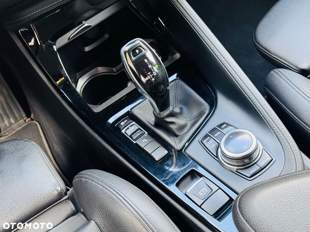 BMW X2 sDrive18d Advantage sport - 34