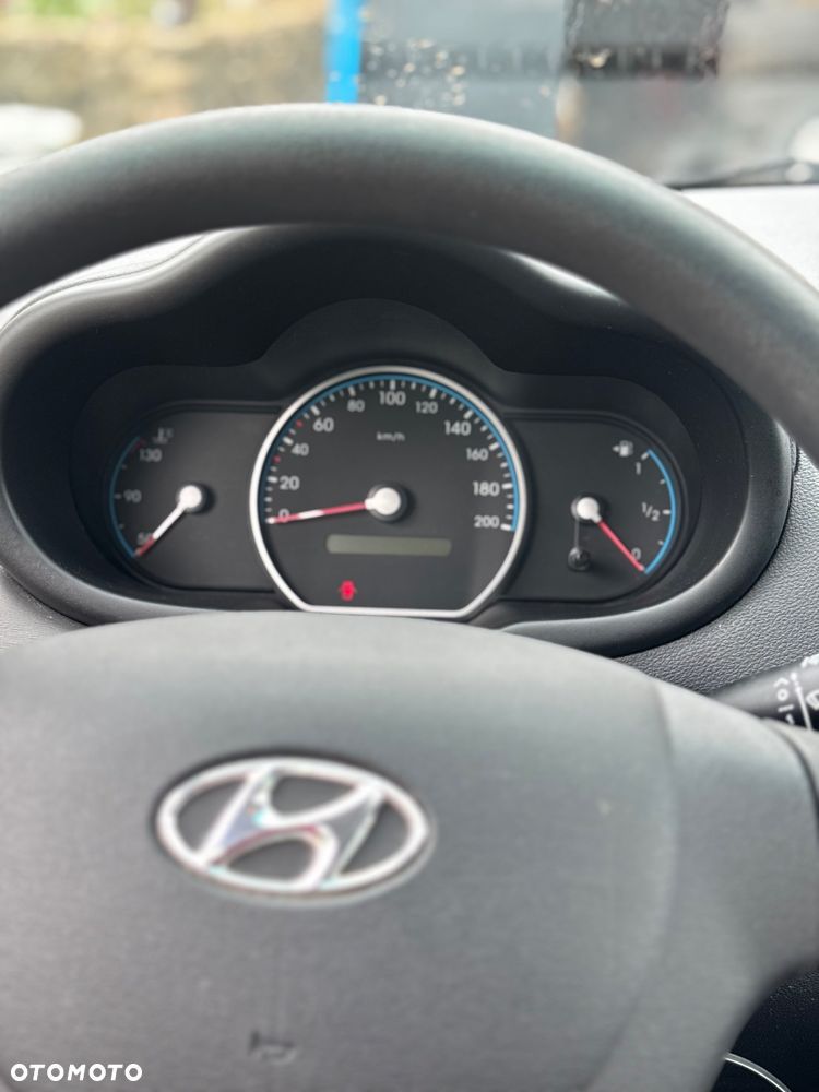 Hyundai i10 1.1 Base - 14