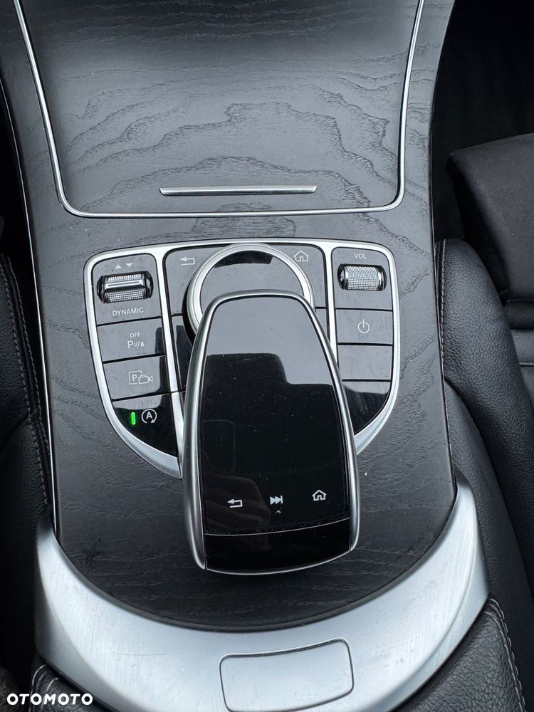Mercedes-Benz Klasa C 220 d 4MATIC 9G-TRONIC - 15