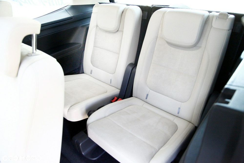 Volkswagen Sharan 2.0 TDI DSG (BlueMotion Technology) Highline - 22