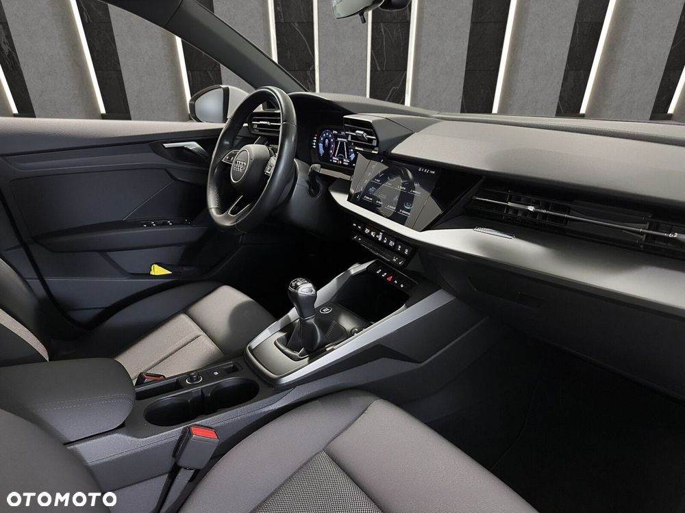 Audi A3 Sportback - 15