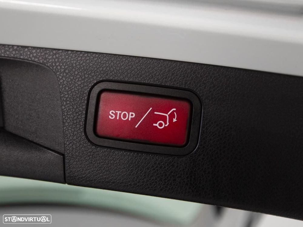 Mercedes-Benz E 300 de 9G-TRONIC - 13