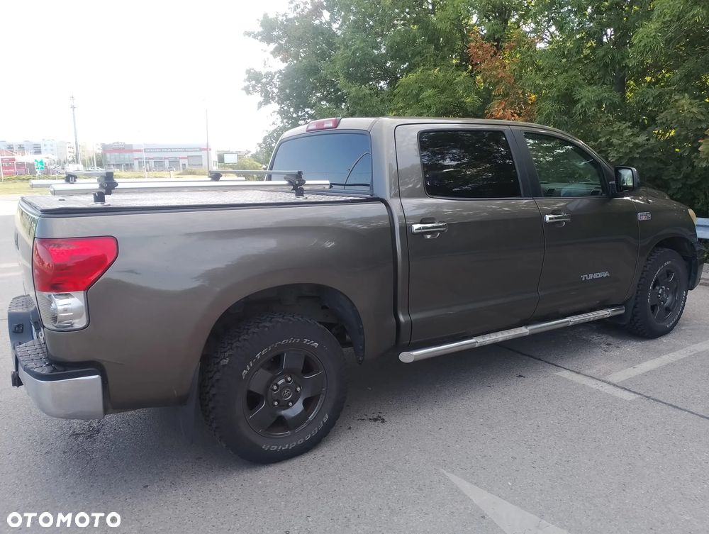Toyota Tundra - 6
