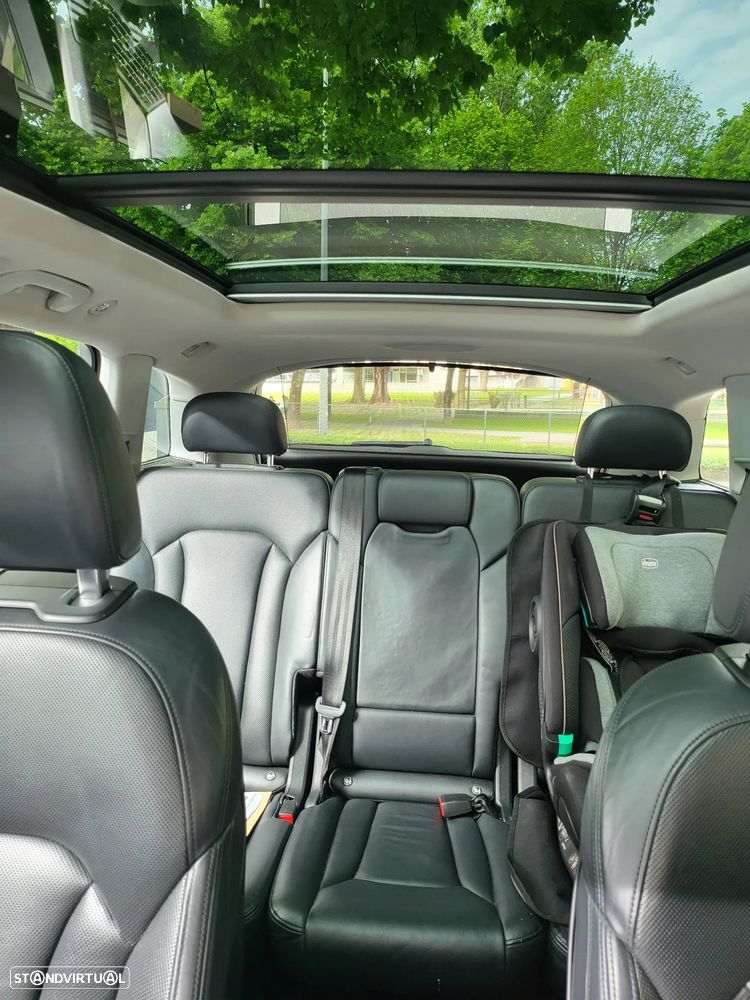 Audi Q7 3.0 TDI quattro tiptronic 7L - 12