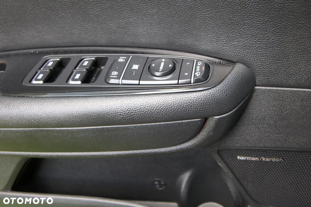 Kia Optima Sportagon 1.6 T-GDI DCT OPF GT Line - 31