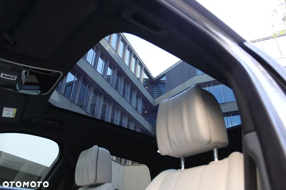 Land Rover Range Rover Velar 3.0 SD6 R-Dynamic HSE - 36