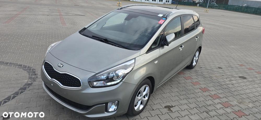 Kia Carens 1.7 CRDi 115 Dream-Team Edition - 19