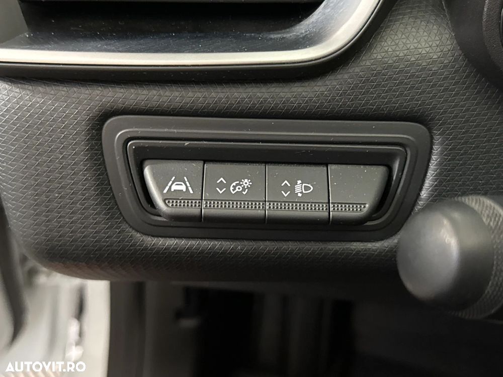 Renault Clio - 16