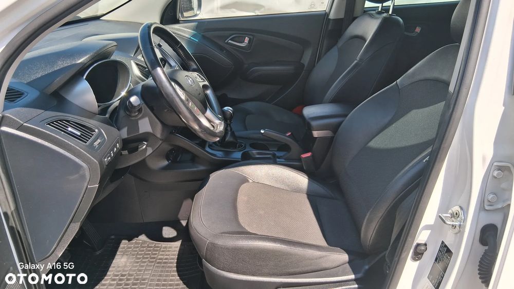 Hyundai ix35 2.0 CRDi 4WD Premium - 11