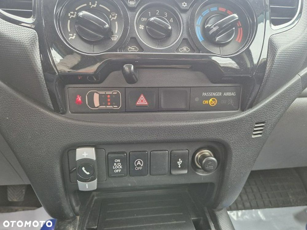 Mitsubishi L200 - 20