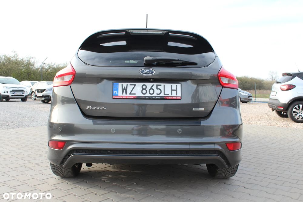 Ford Focus 1.0 EcoBoost Start-Stopp-System ST-LINE STYLE - 12