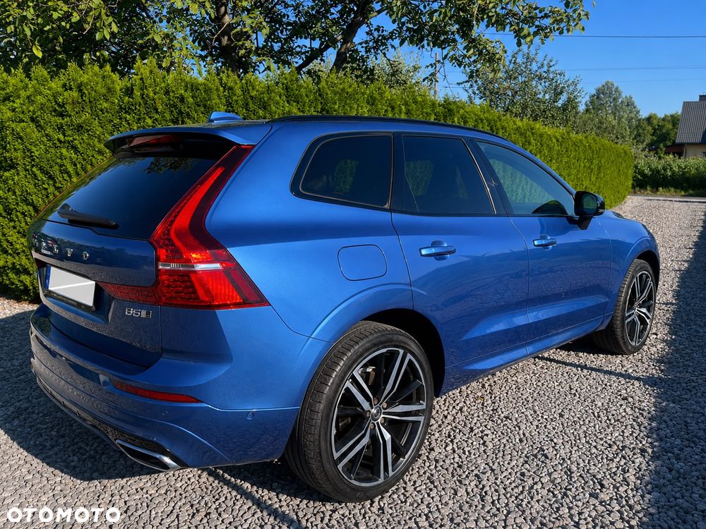 Volvo XC 60 B5 D AWD R-Design - 3