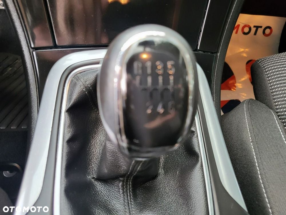 Opel Insignia - 37
