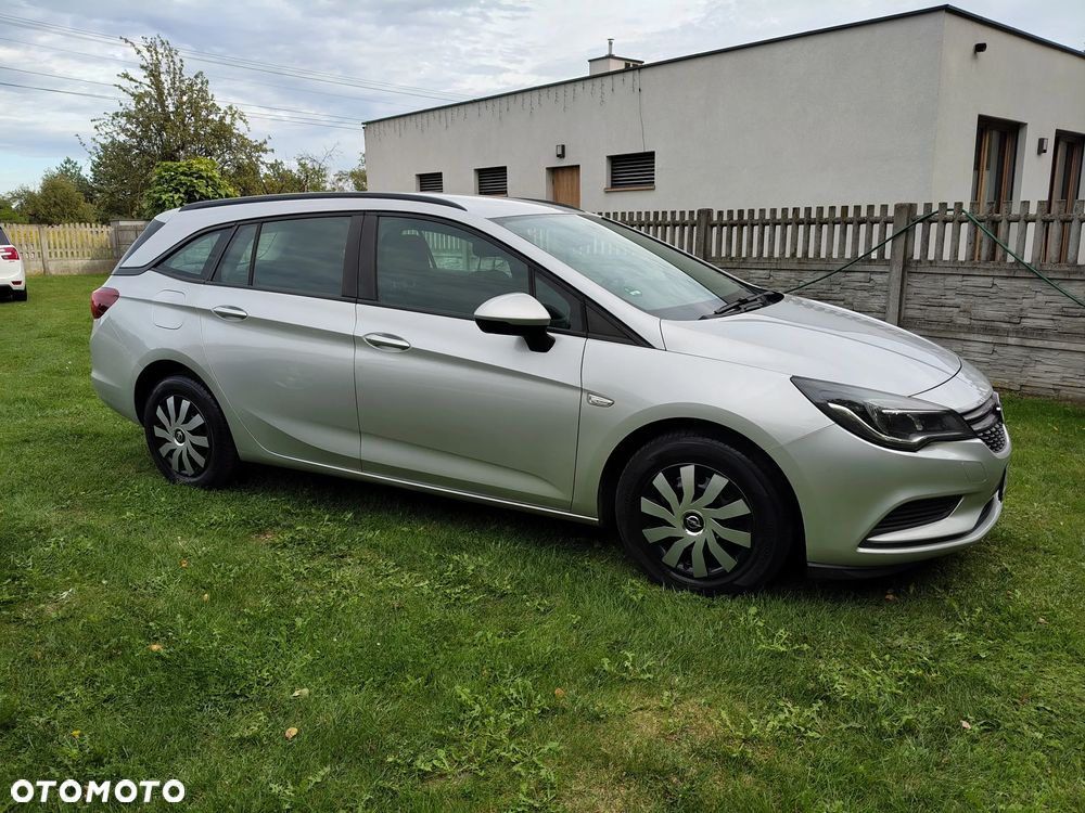Opel Astra 2016 photo 2