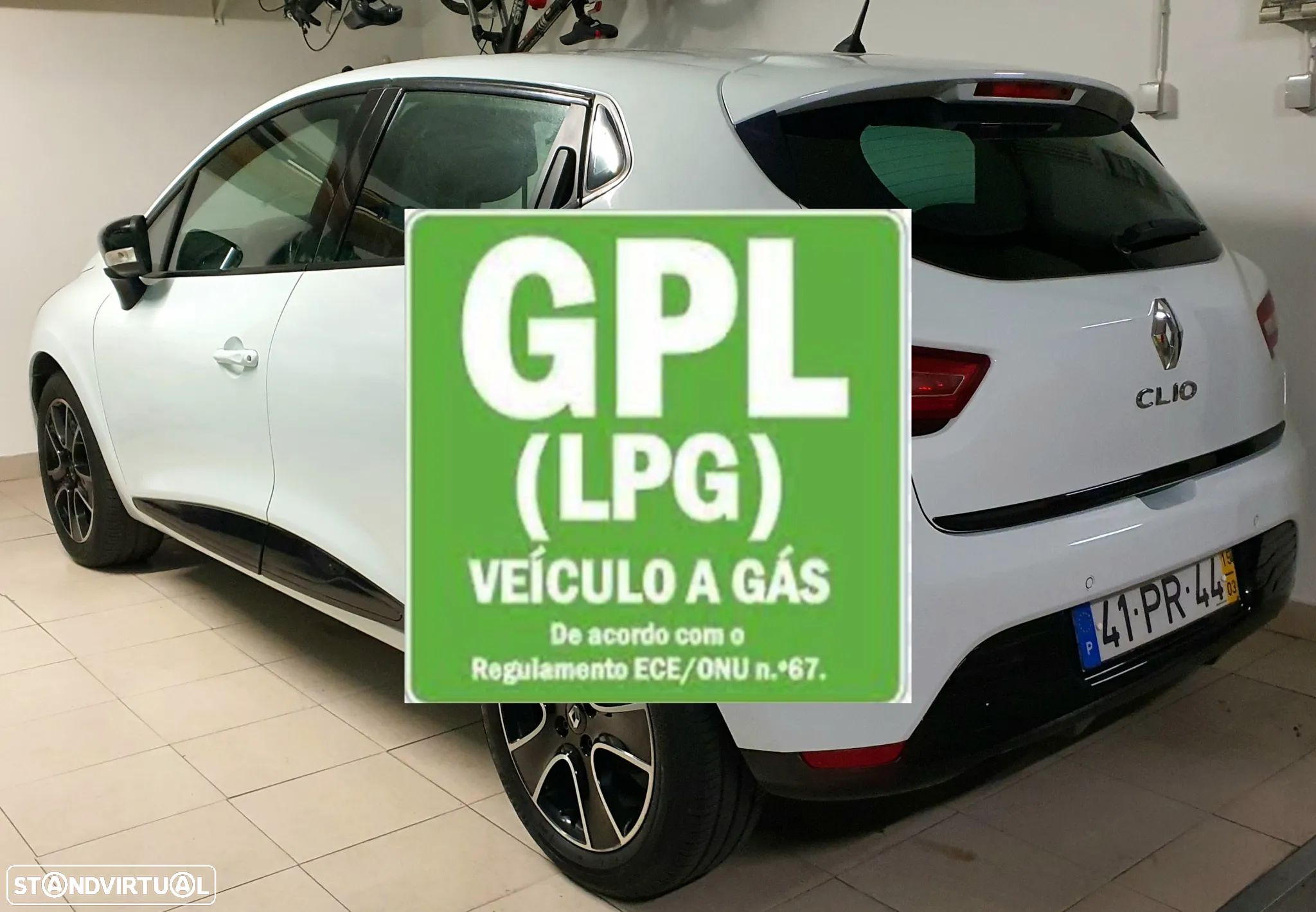 Renault Clio 0.9 TCE Dynamique S - 1