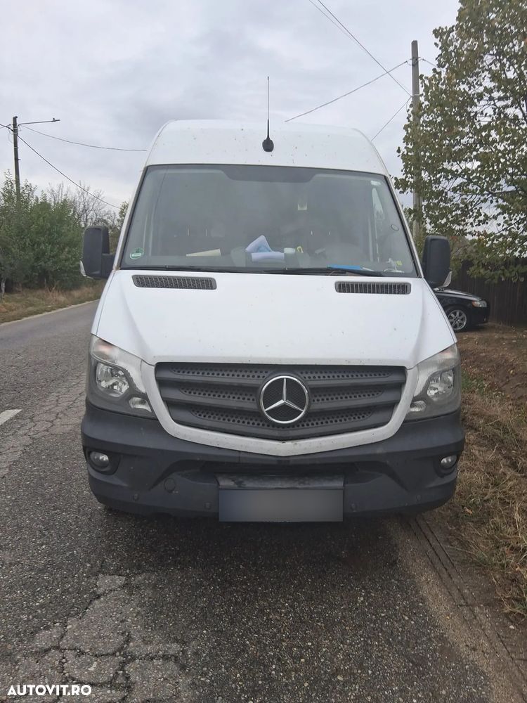 Mercedes-Benz Sprinter - 2