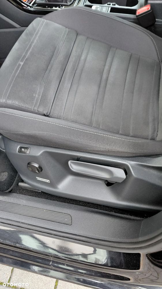 Volkswagen Touran 2018 photo 4