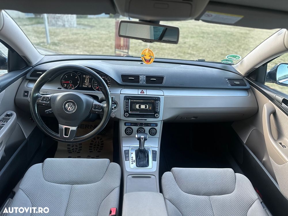 Volkswagen Passat 2.0 TDI DPF DSG Highline - 12