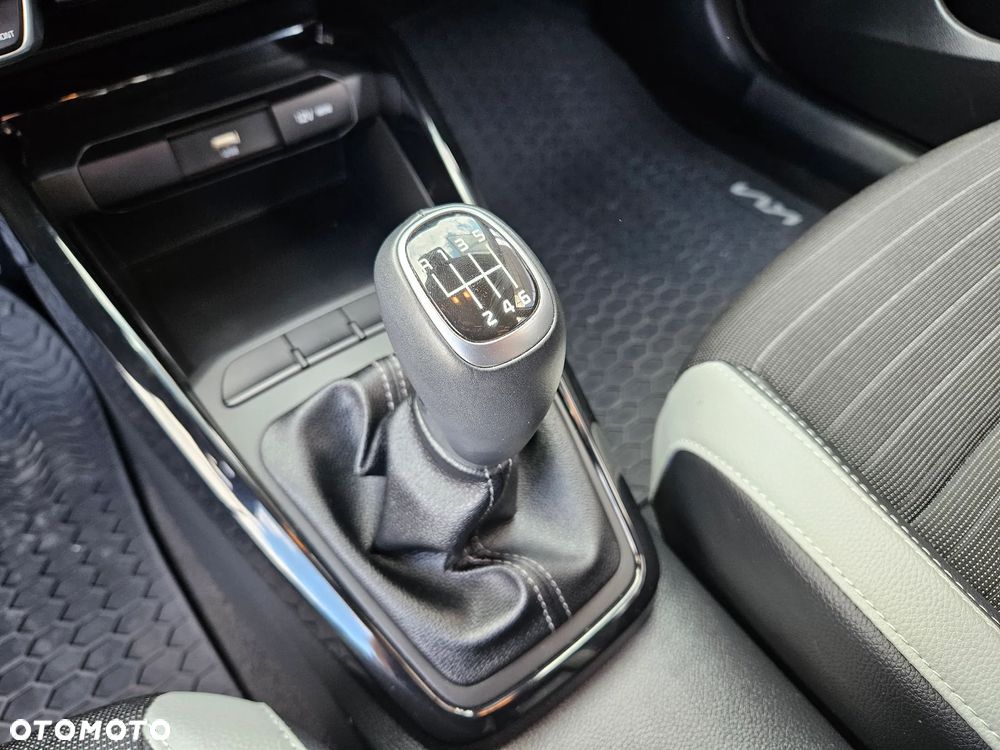 Kia Stonic 1.0 T-GDI L - 15