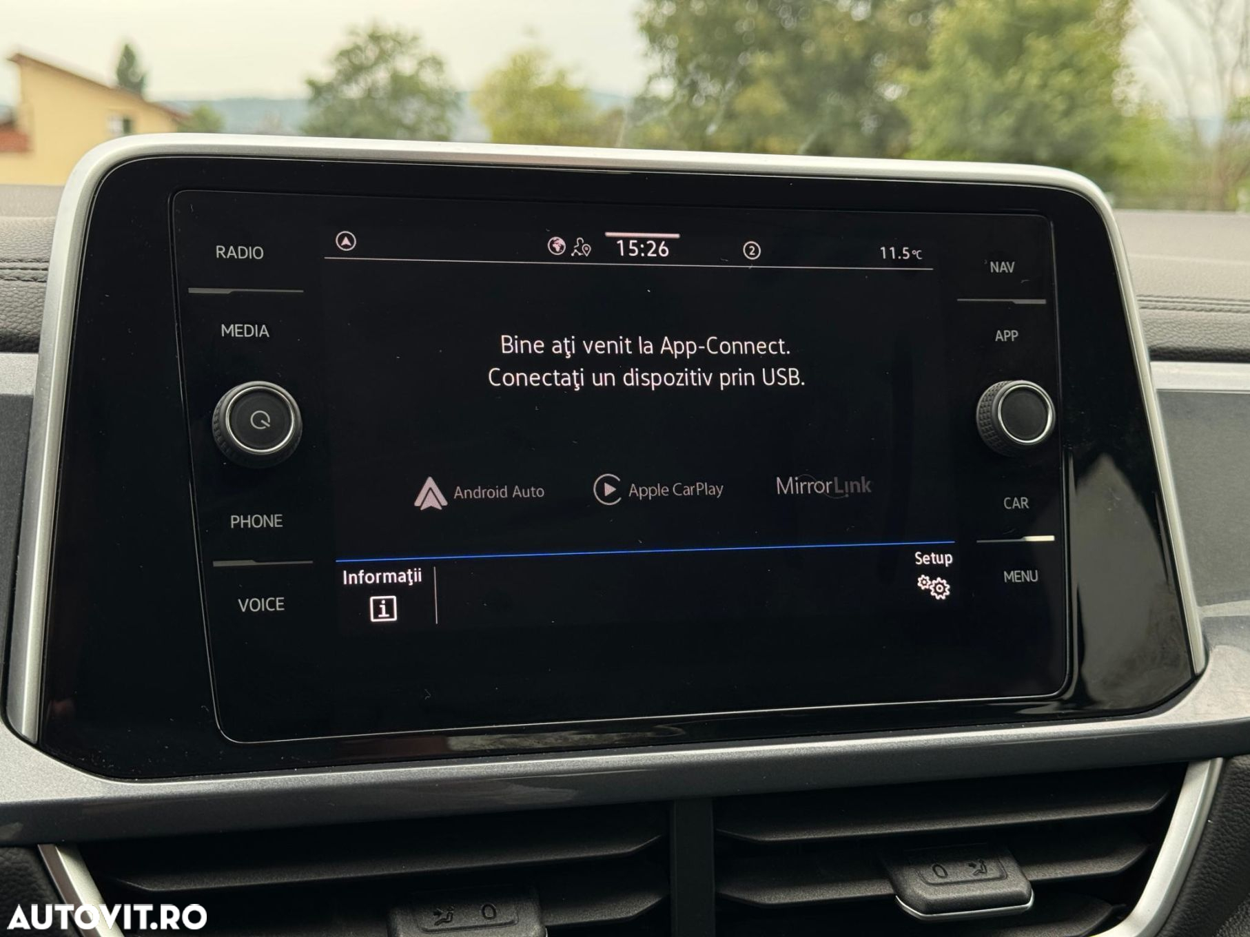 Volkswagen T-ROC - 12