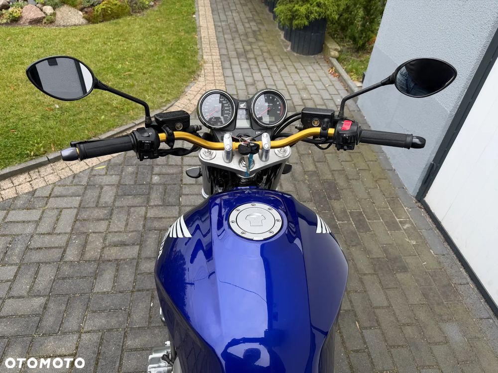 Honda CB - 16